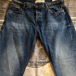 GUESS Men's Relaxed Fit Denim Jeans